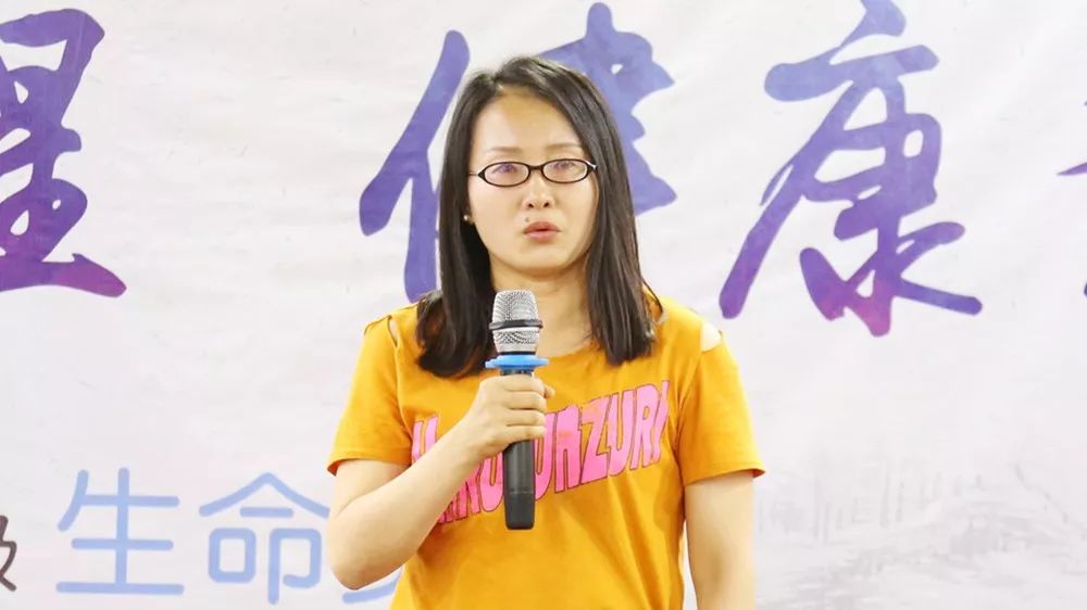 當(dāng)我不再過(guò)度關(guān)注孩子時(shí)，我和孩子都越來(lái)越好了！