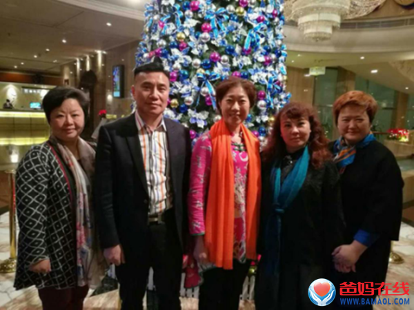 世界易經聯合總會主席譚治星到訪爸媽在線總部